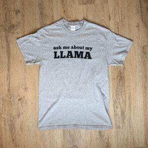 Gildan “Ask Me About My LLAMA” Flip-Up Graphic Tee – M